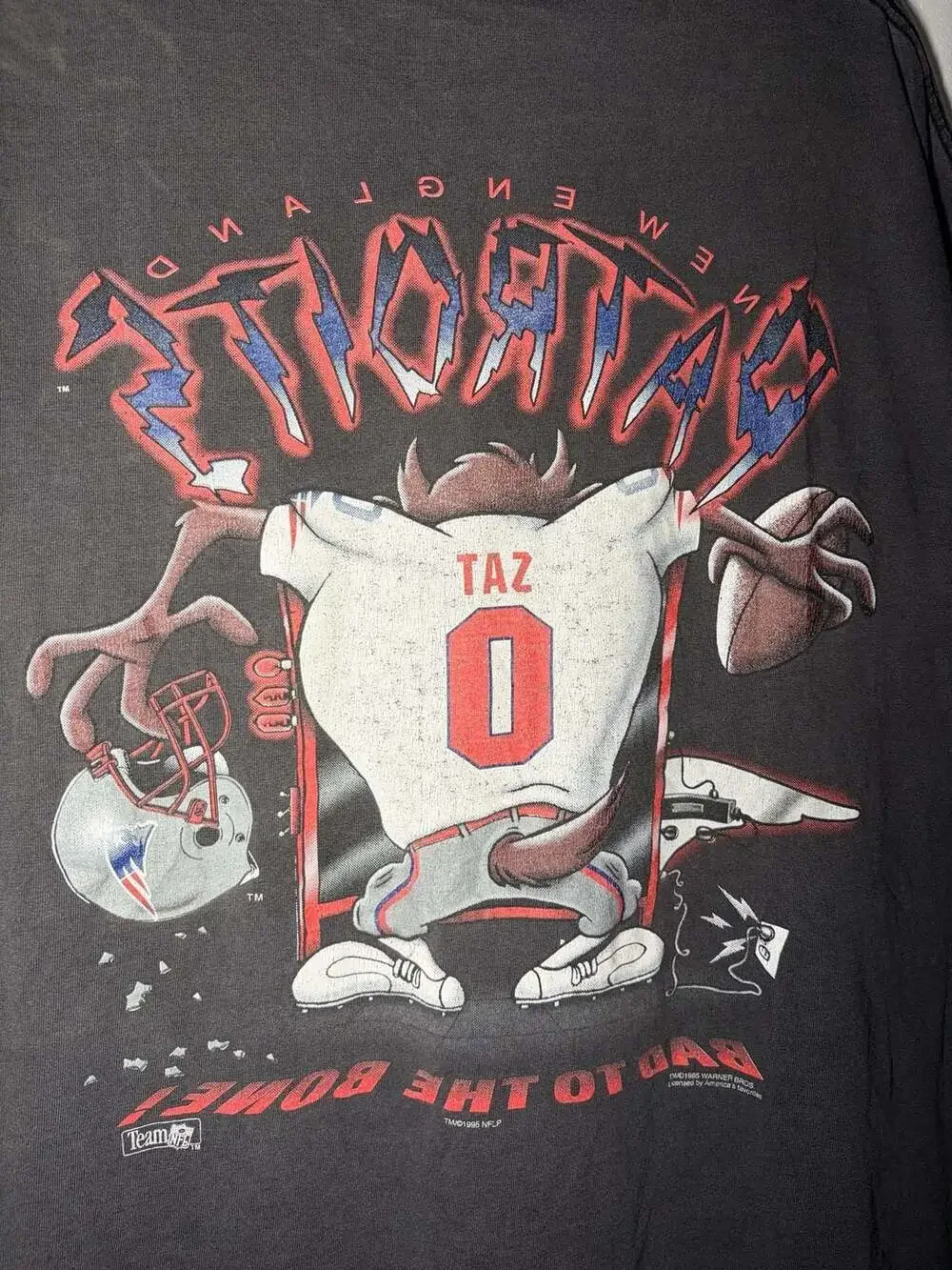 Vintage 1995 New England Patriots Taz 'Bad To The Bone' Double Sided T-Shirt - Picture 4 of 9